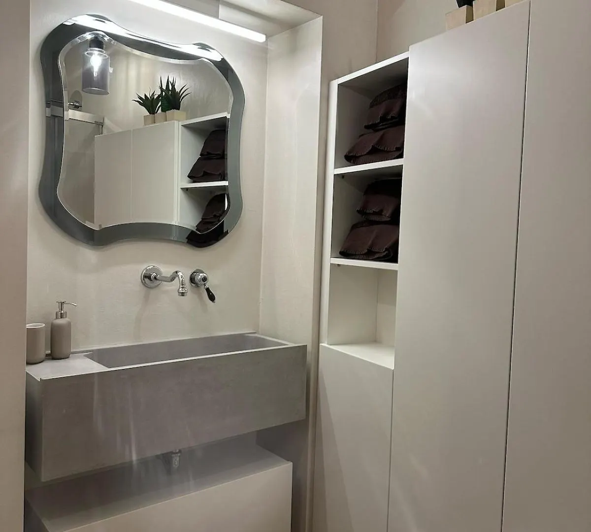 Stylish Navigli Apartment - Comfort & Good Vibes Milan 0*,